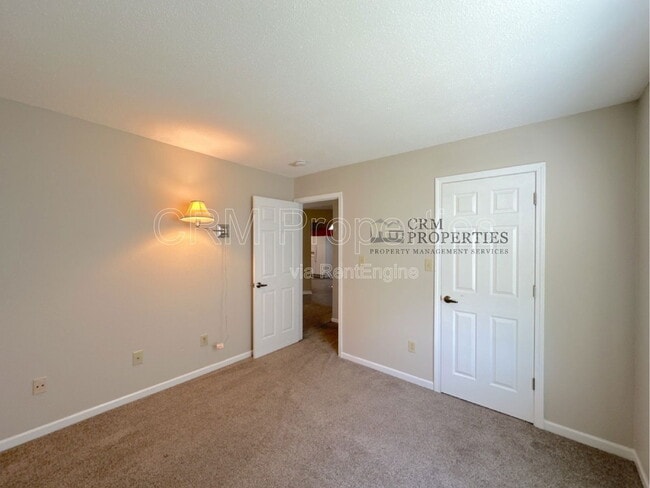 Building Photo - 4011 Highland Springs Dr