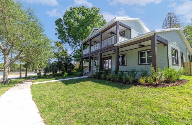 Building Photo - MODERN 4-BEDROOM TAMPA HOME | BUILT 2023 | FENCED YARD | PET FRIENDLY