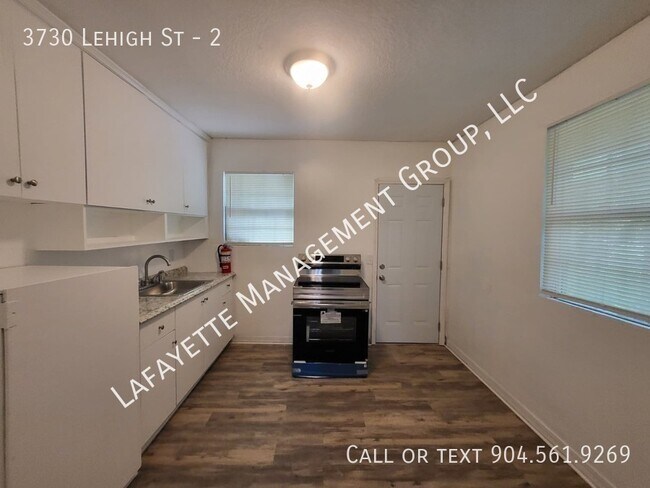 Building Photo - 3730 Lehigh St