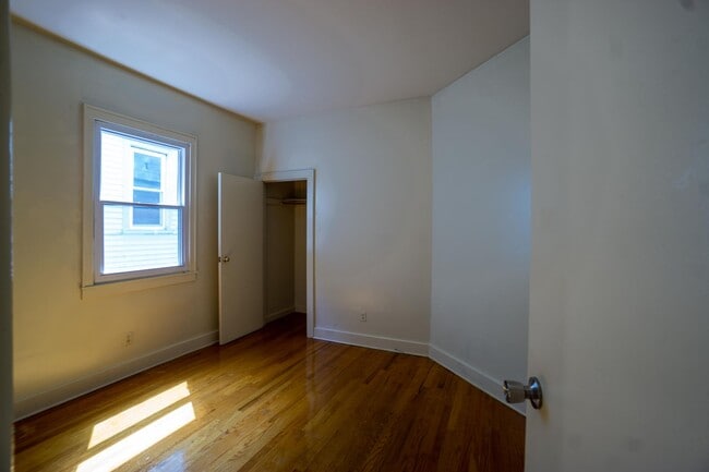 Building Photo - 1215 Madison St