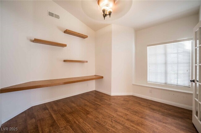 Building Photo - 8117 Creek Water Ln