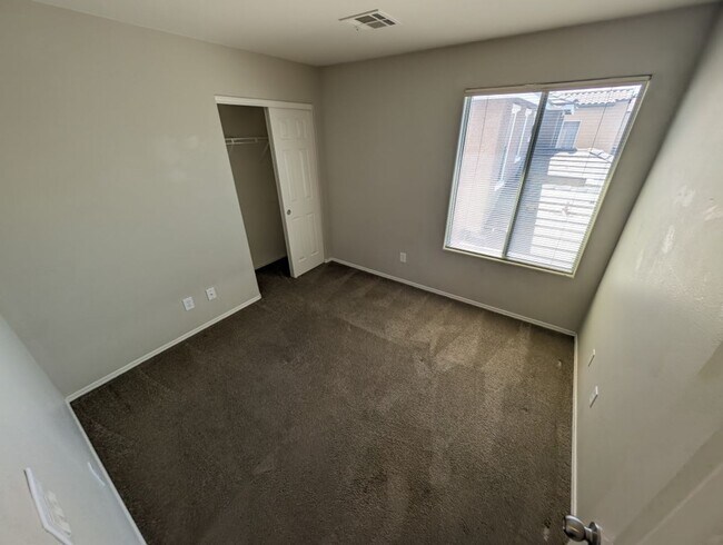 Building Photo - 4445 Laguna Garden Ave