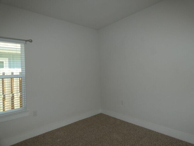 Building Photo - 5768 Conley Ct