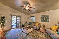 Building Photo - 1021 S 167th Ln