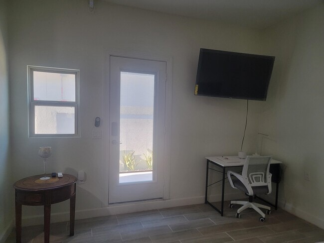 Building Photo - 6540 Grande Bay