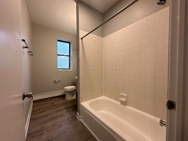 Building Photo - 62 N Parkside Ave