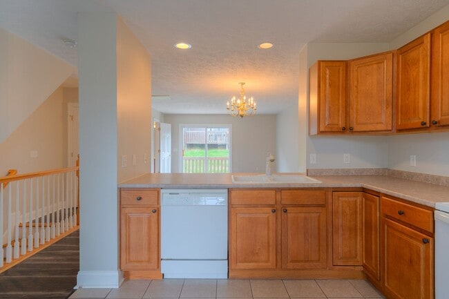 Building Photo - Available for the 2026-2027 lease term.