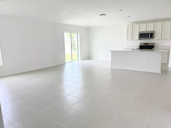 Building Photo - Brand New Home For Rent in Crosswinds Haines City with 4 Bedrooms