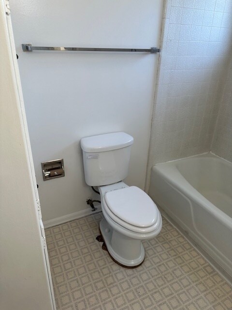 Building Photo - East Modesto Country Living, 3 Bedrooms 2 ...