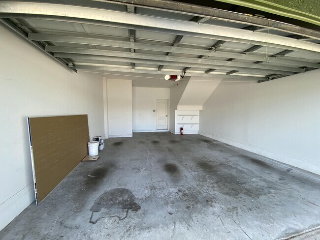 Building Photo - 1343 Broken Oak Dr