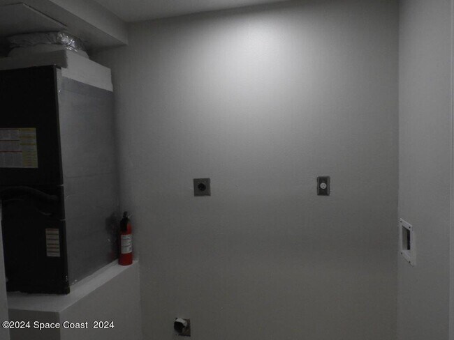 Building Photo - 3235 Forghun Ave SE