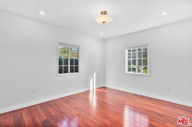 Building Photo - 3340 Alabama St