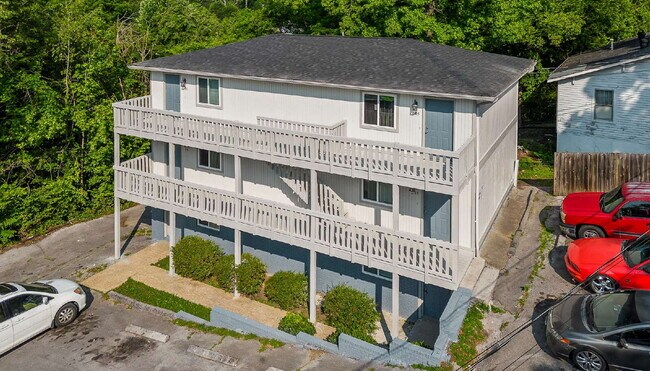 Building Photo - 105 P' Poole Ave #101: Red Bank 1Bed/1Bath Apartment w/ Laundry Units, Central AC, and Granite Co...