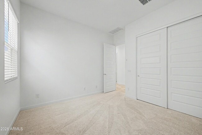 Building Photo - 7646 W Desert Spoon Dr