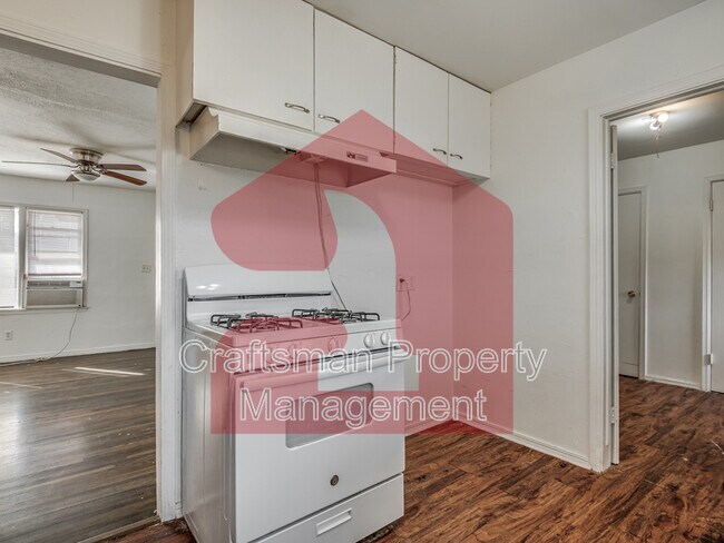 Building Photo - 2017 Downing St