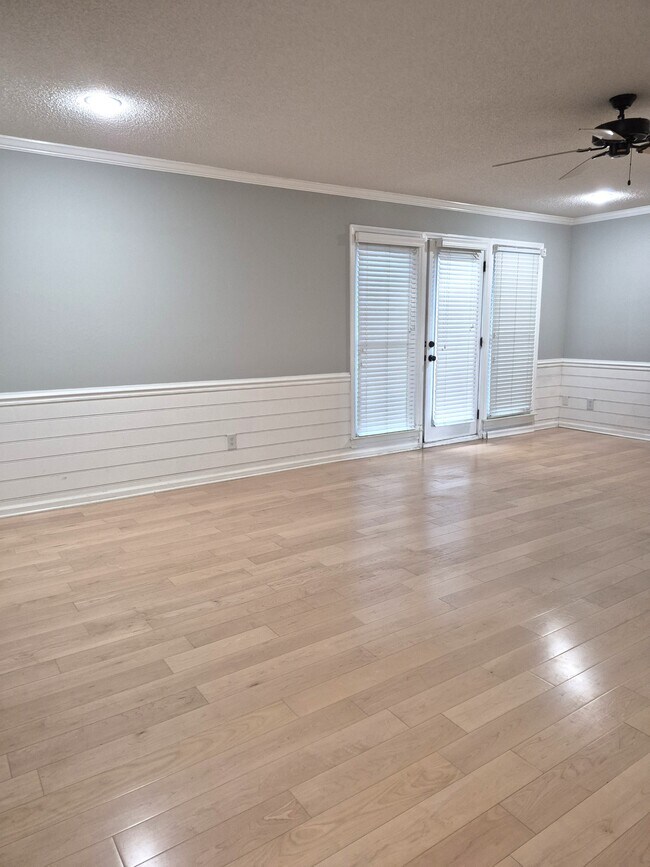 Building Photo - 116 Princeton Ln