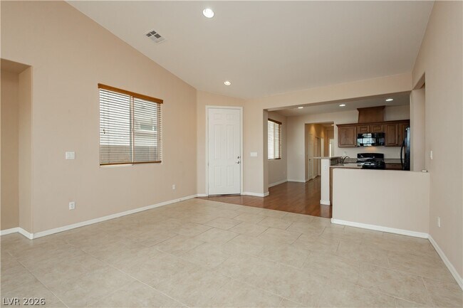 Building Photo - 11220 Robin Park Ave