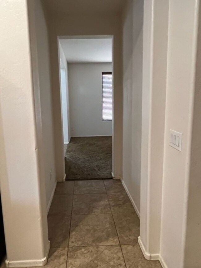 Building Photo - Sunnyvale - Gilbert