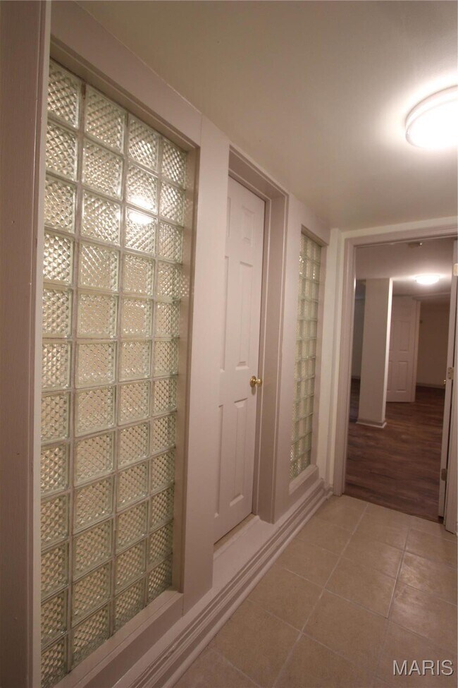 Building Photo - 3809 Shenandoah Ave