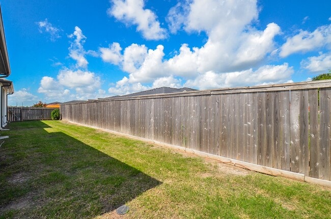Building Photo - 18526 Bridgeway Ln