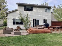 Building Photo - *Unfurnished* Beautifully updated 3 BR on ...