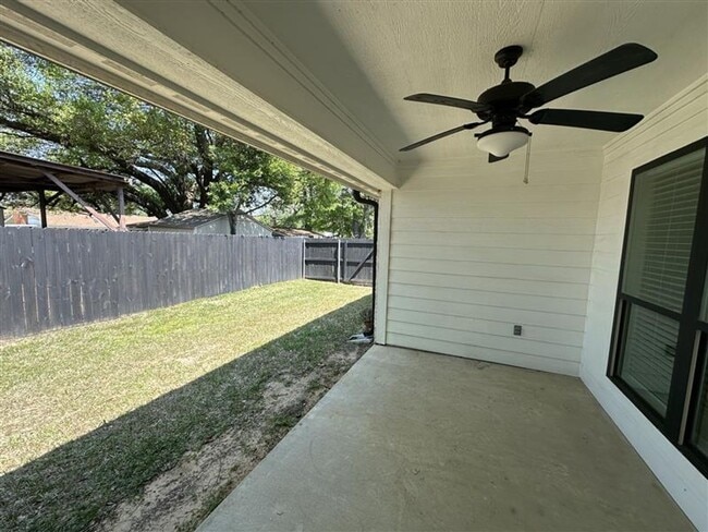 Building Photo - Magnolia Park #10746