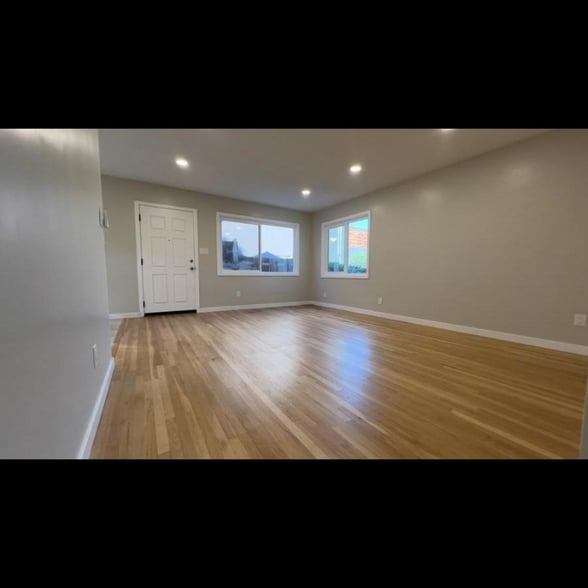 Building Photo - 4638 Edenvale Ave