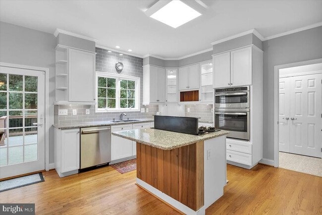 Building Photo - 113 Lighthouse Ln