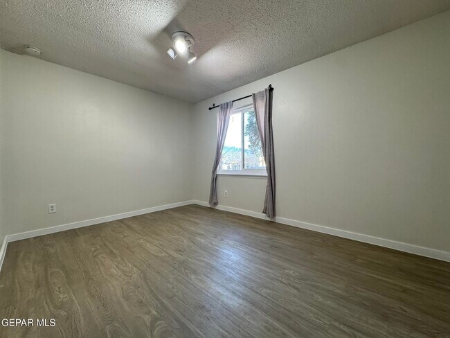 Building Photo - 147 Belvidere St