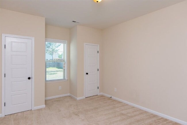 Building Photo - Village at Folkstone Home Available for Rent!