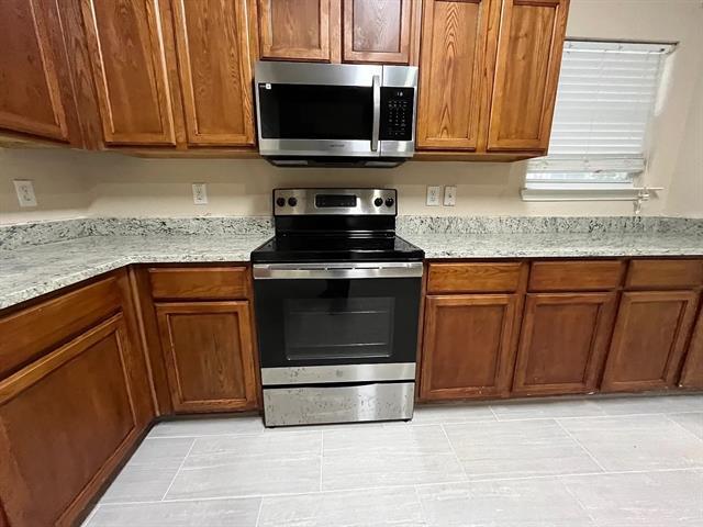Building Photo - 4423 Westcliffe Dr