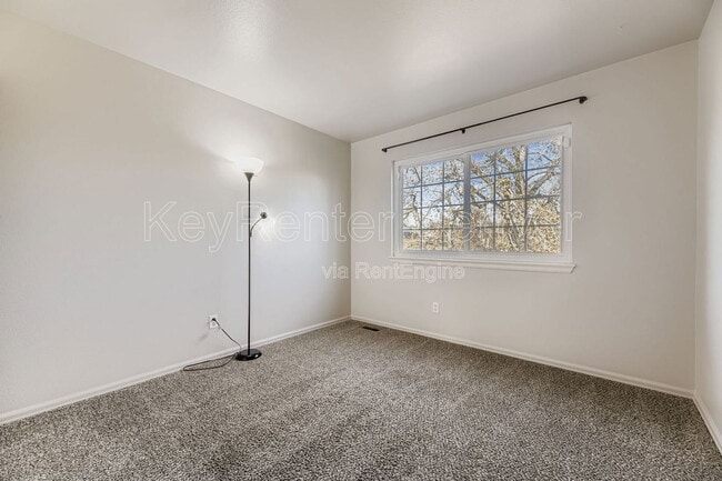 Building Photo - 5906 S Jellison St