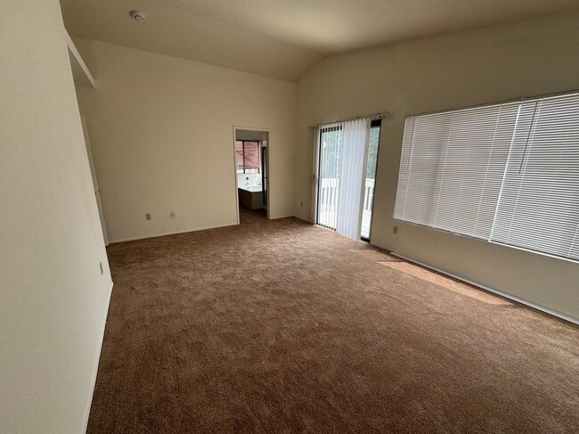 Building Photo - 10044 Rock Hill