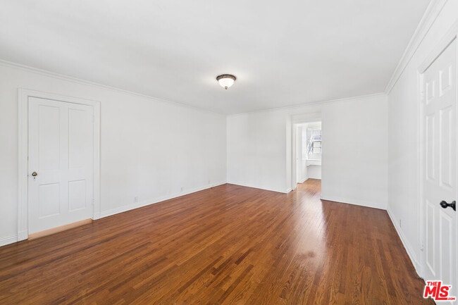 Building Photo - 1284 S Beverly Glen Blvd