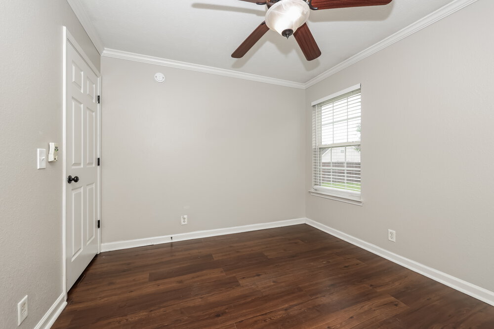 Building Photo - 7551 W Winchester Dr