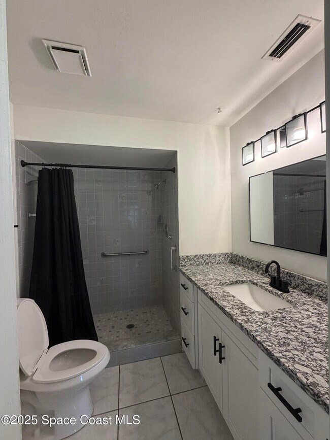 Building Photo - 1601 Jolson Ct