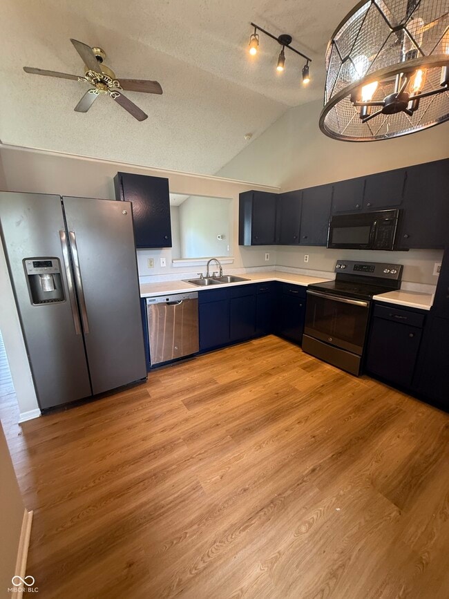 Building Photo - 1271 Blue Heron Ln