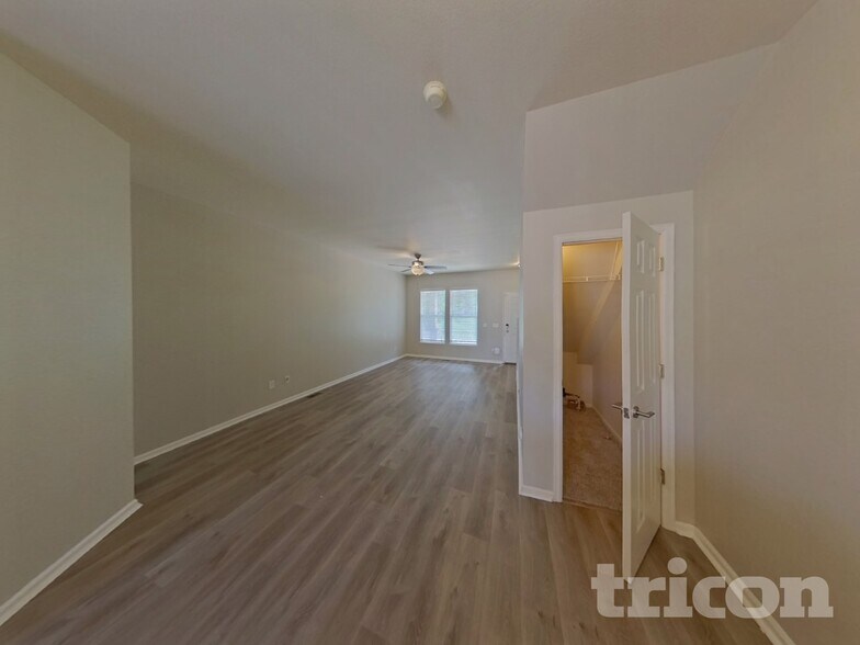 Building Photo - 2304 Gilpin Ave