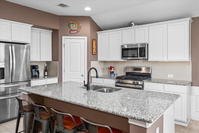 Building Photo - 5813 Casstello Dr