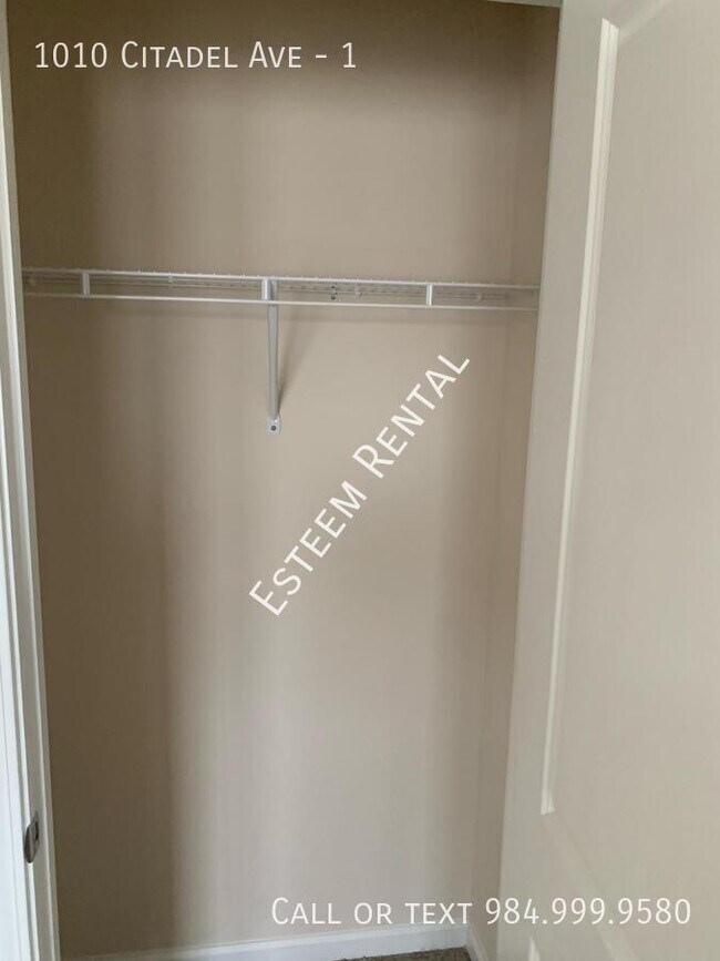 Building Photo - 1010 Citadel Ave