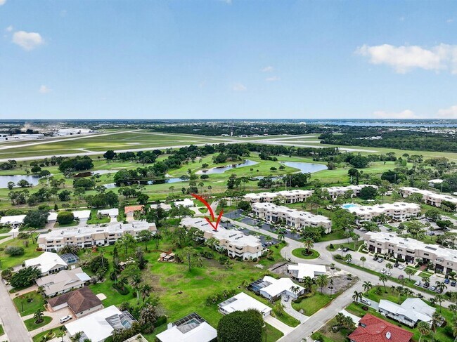 Building Photo - 1800 SE St Lucie Blvd