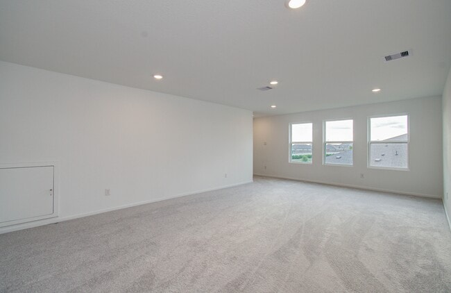 Building Photo - 26503 Foxtail Fern Dr