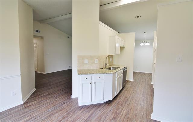 Building Photo - 1103 Hemlock Ct