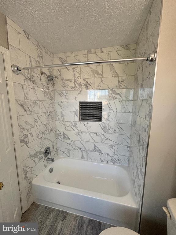 Building Photo - 110 Raquel Ct