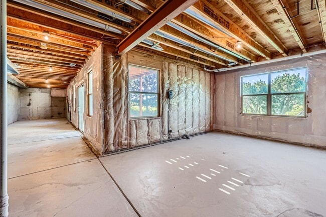 Building Photo - 4981 Garton Rd