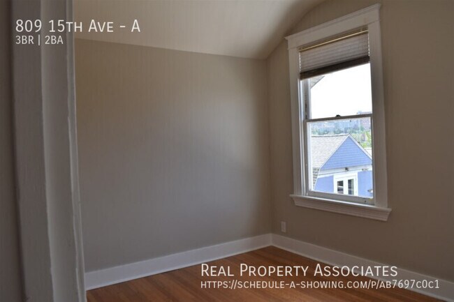 Building Photo - 809 15th Ave