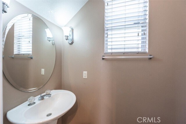Building Photo - 14136 Visions Dr