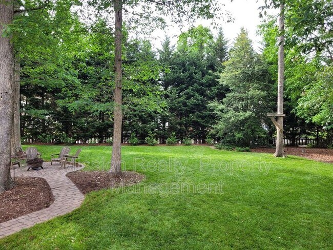 Building Photo - 9006 Birdsong Creek Ct