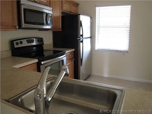 Building Photo - 22053 Palms Way