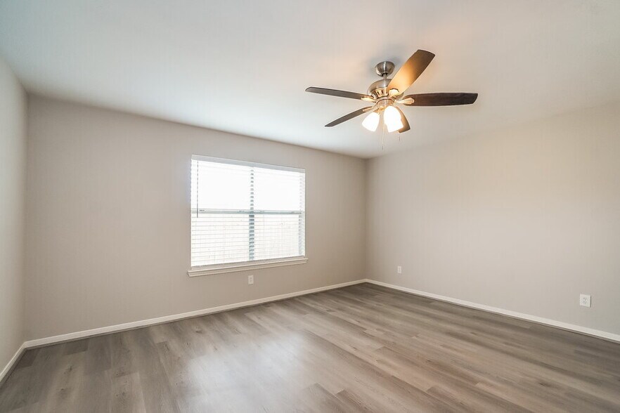 Building Photo - 3722 Colleen Woods Cir